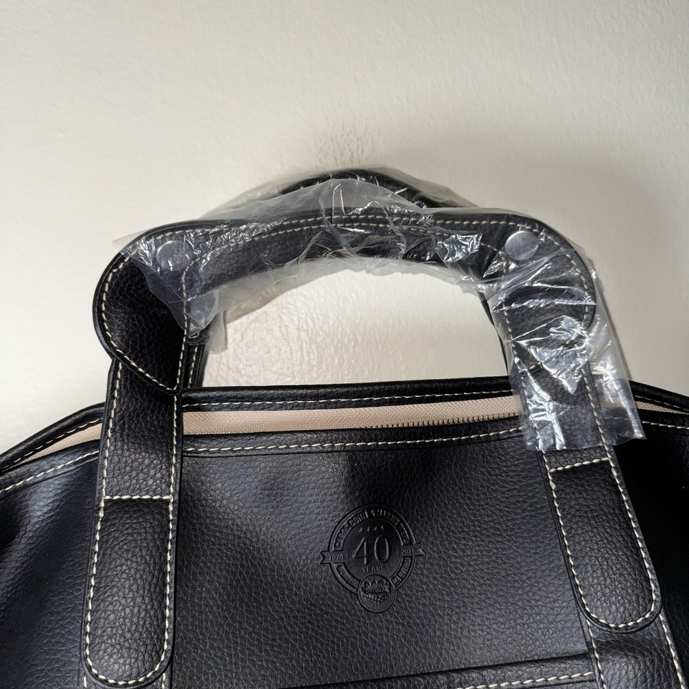 Barrington Black Leather Duffel Bag – Limited Edition 40th Anniversary Bear - Picture 5 of 9